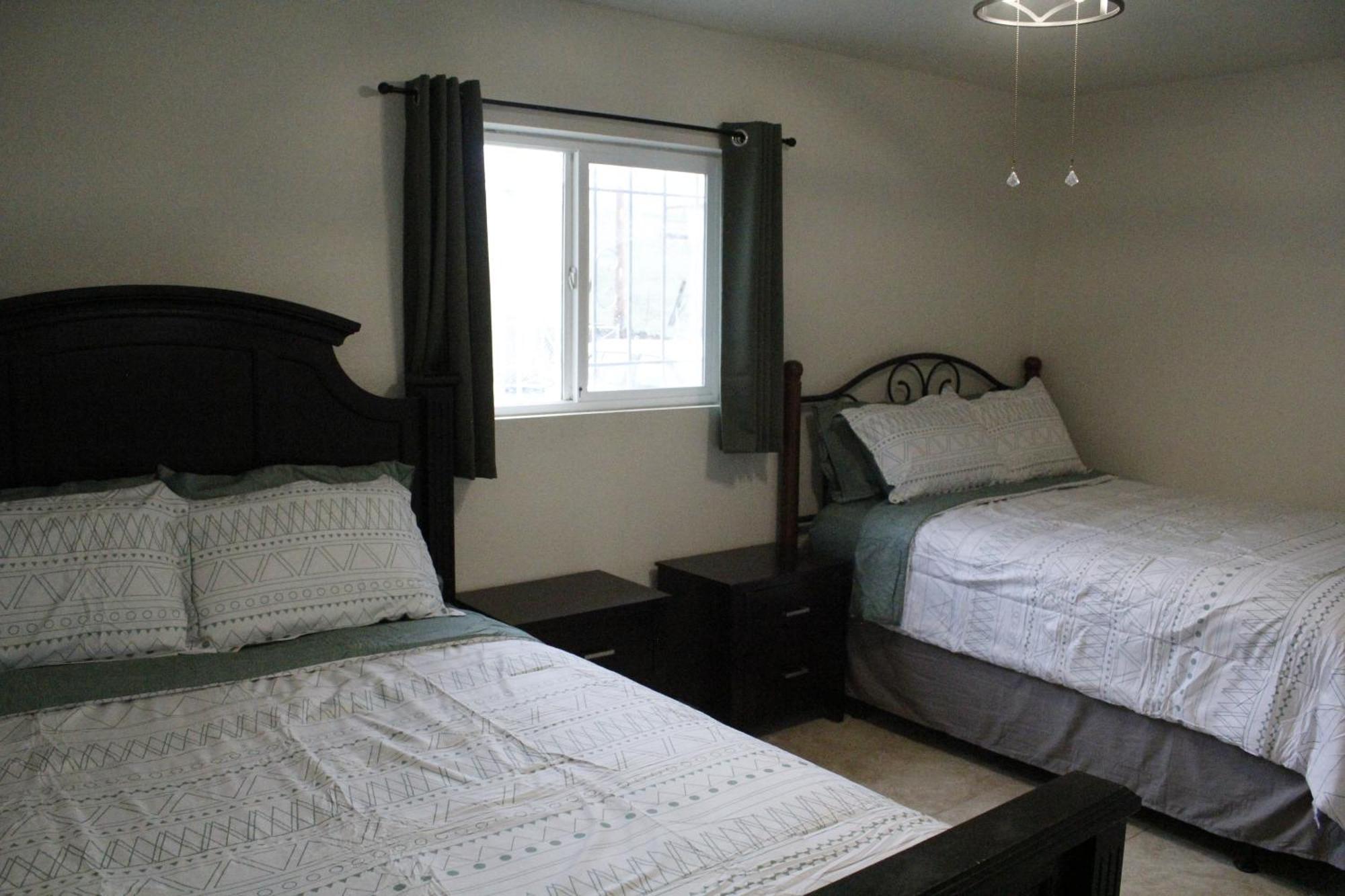 Hummingbird Hill - Entire Cabin Dunlap Экстерьер фото