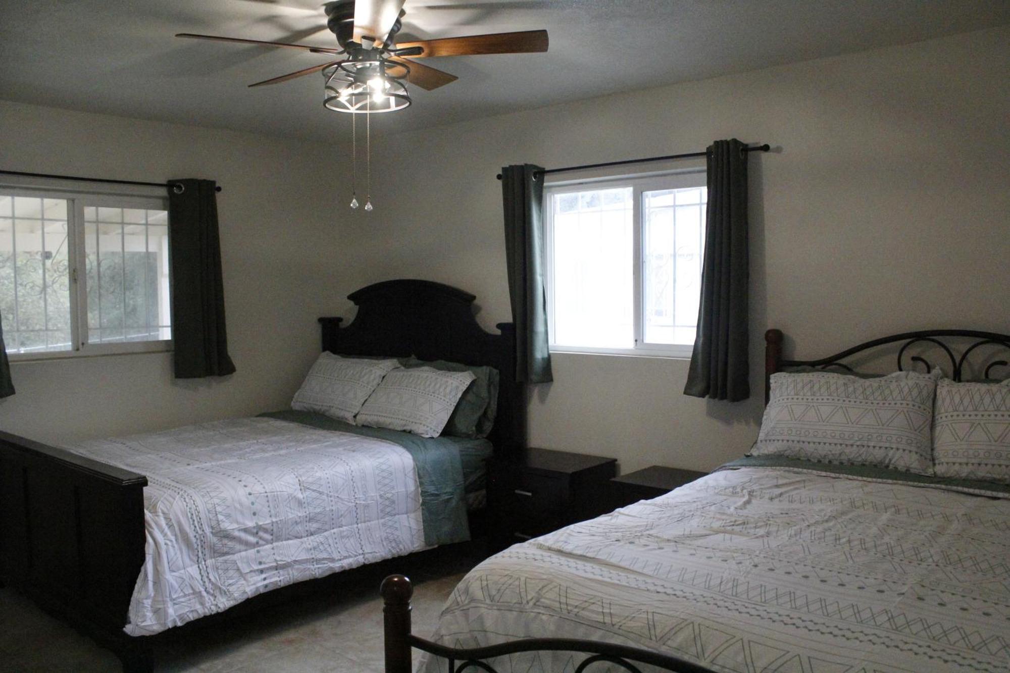 Hummingbird Hill - Entire Cabin Dunlap Экстерьер фото